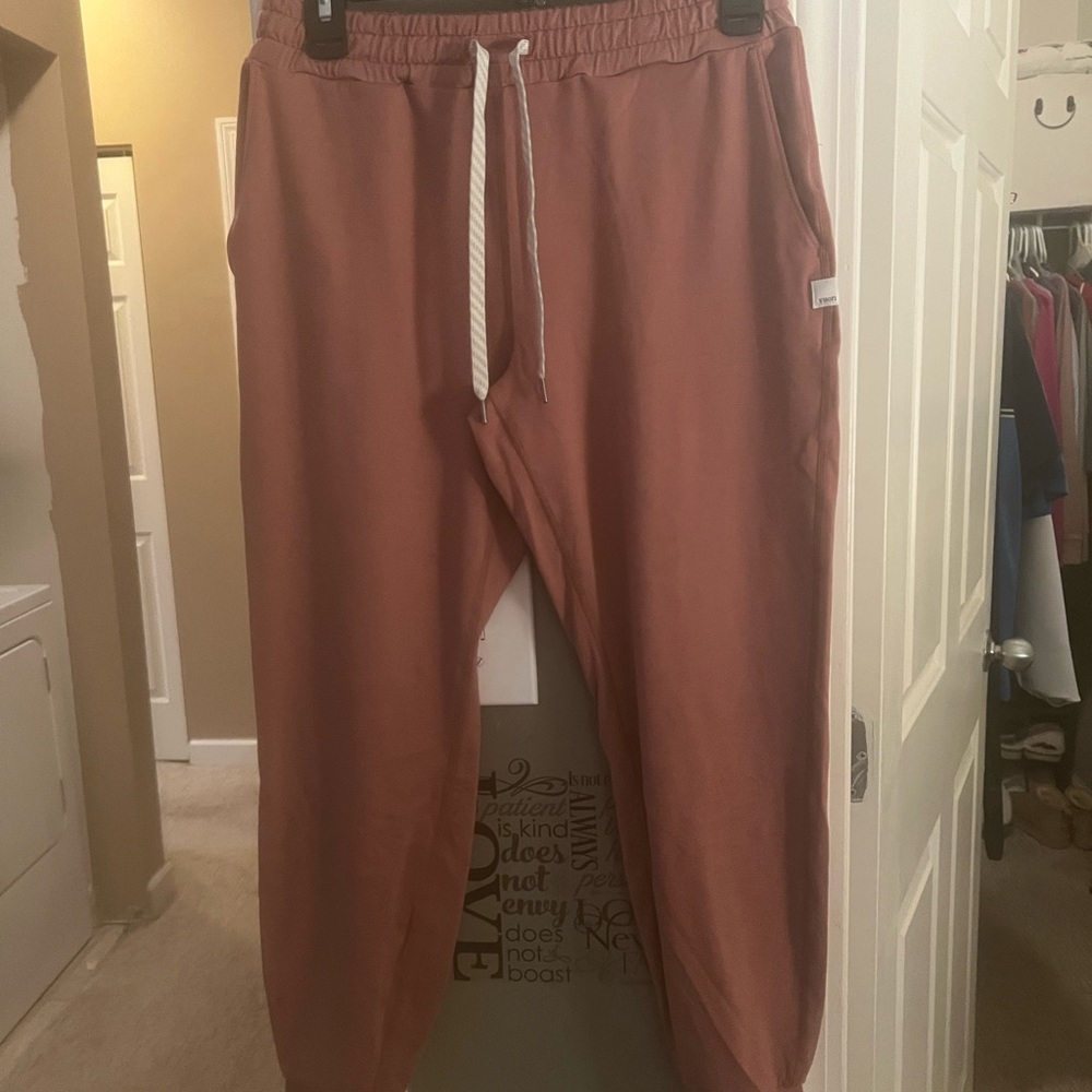 Women’s Vuori Performance Jogger in Tamarind Heather